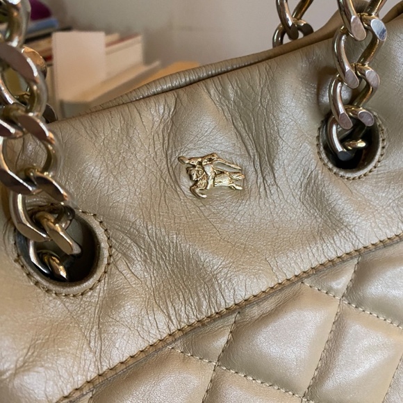 Burberry bucket bag - Picture 4 of 8